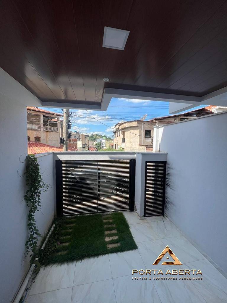 Casa à venda com 3 quartos, 86m² - Foto 3