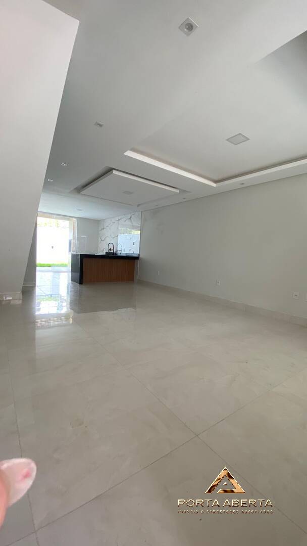 Casa à venda com 3 quartos, 162m² - Foto 3