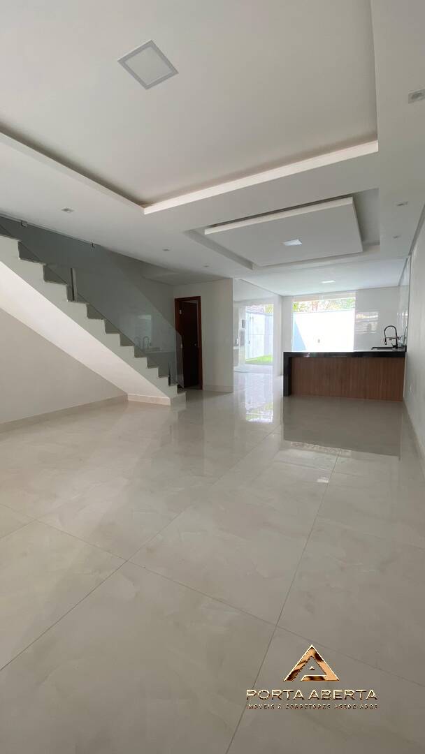 Casa à venda com 3 quartos, 162m² - Foto 4