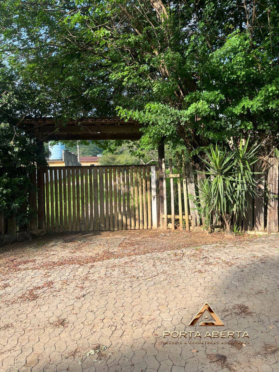 Fazenda à venda com 5 quartos, 160m² - Foto 28