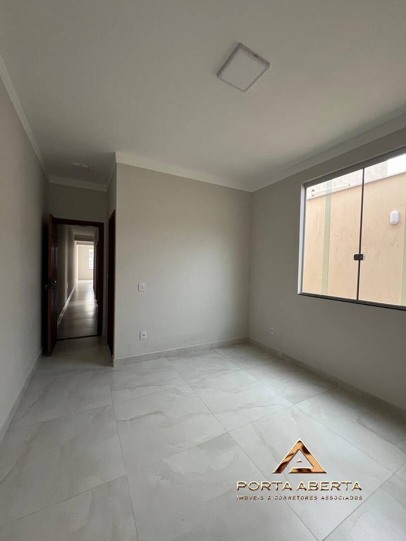 Casa à venda com 3 quartos, 110m² - Foto 18