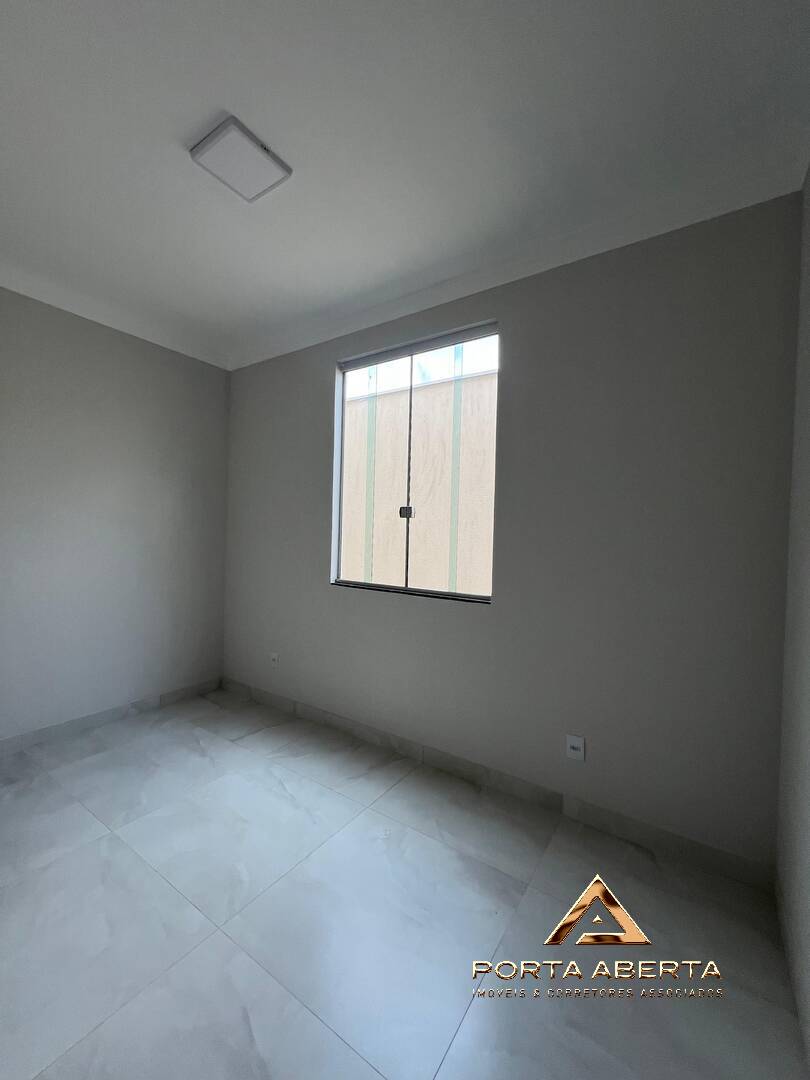 Casa à venda com 3 quartos, 110m² - Foto 17