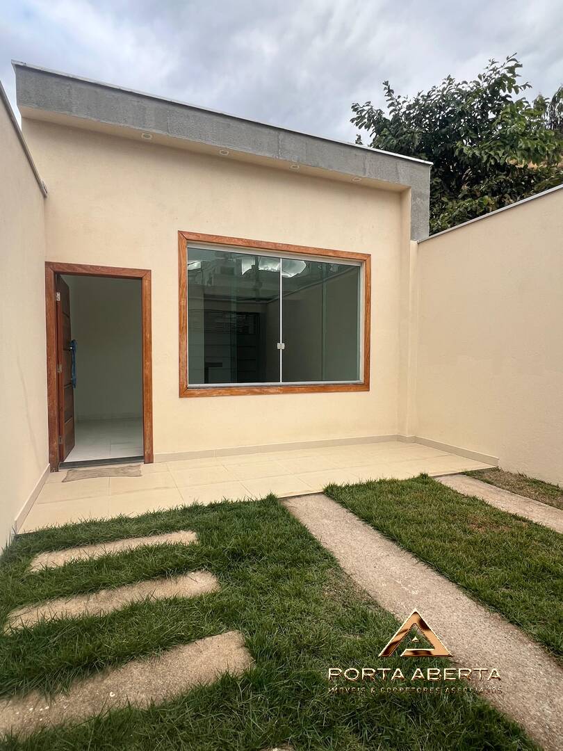 Casa à venda com 3 quartos, 110m² - Foto 2