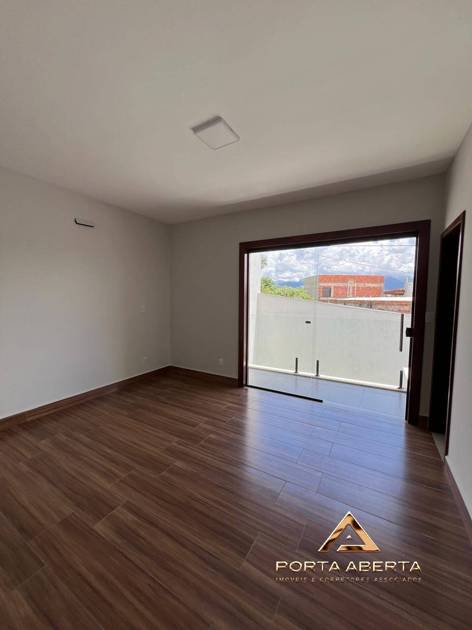 Casa à venda com 3 quartos, 180m² - Foto 15