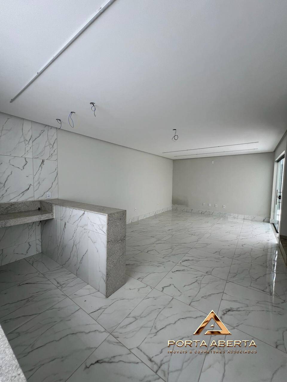 Casa à venda com 3 quartos, 180m² - Foto 10