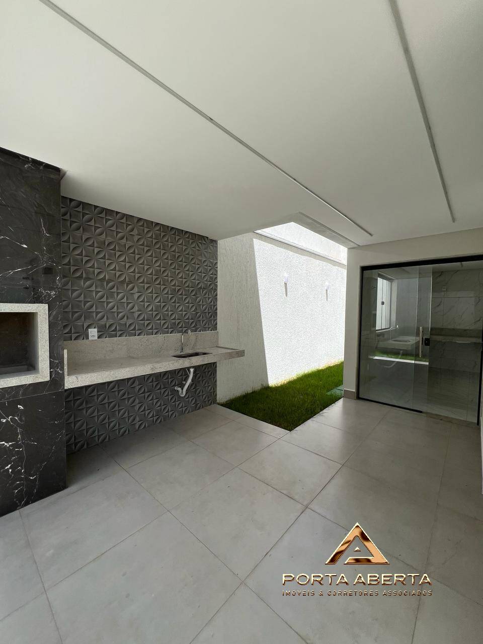 Casa à venda com 3 quartos, 180m² - Foto 6