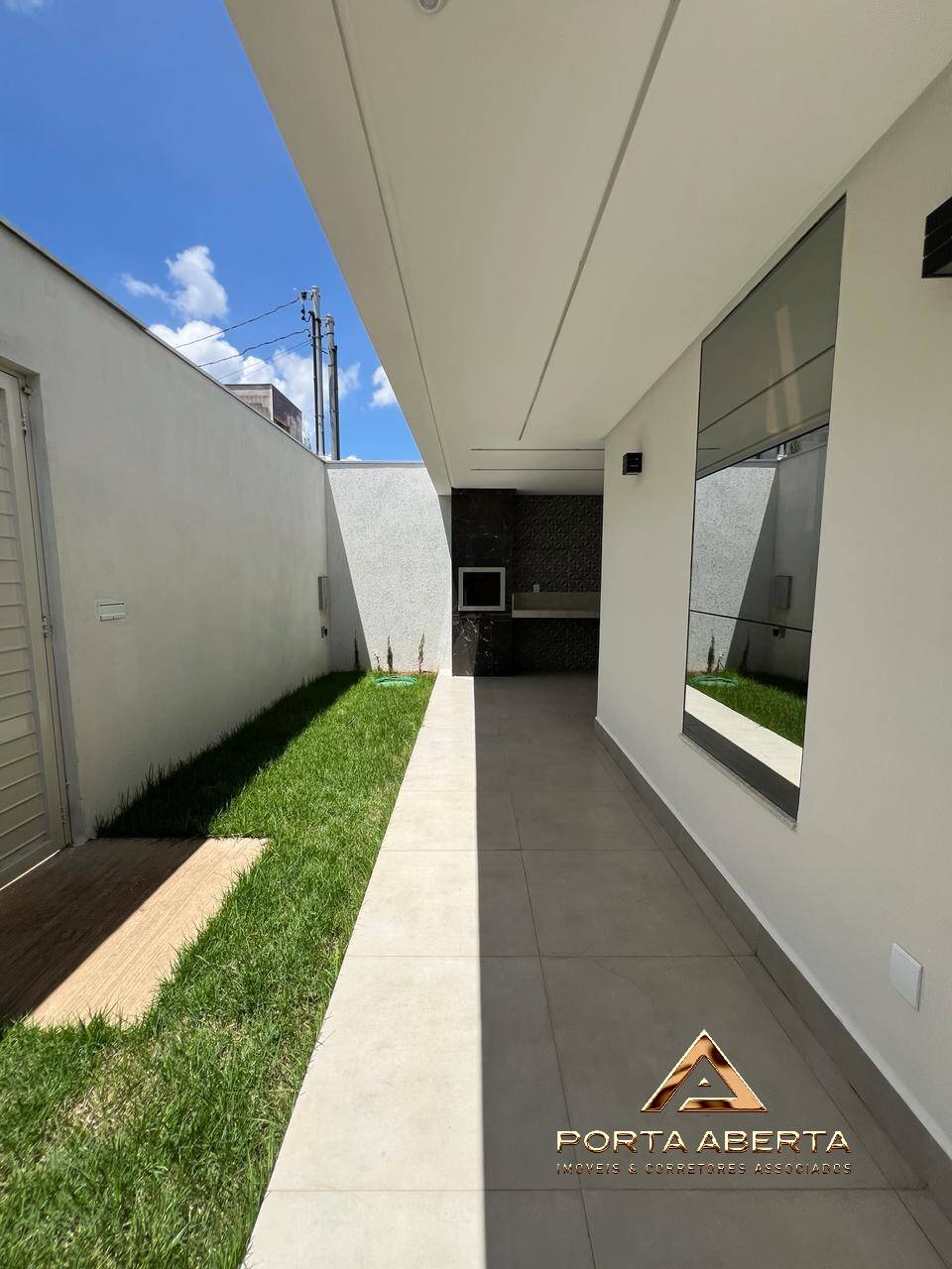 Casa à venda com 3 quartos, 180m² - Foto 7