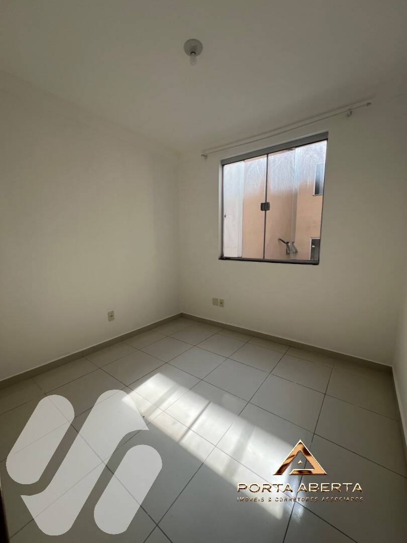 Apartamento à venda com 3 quartos, 85m² - Foto 2