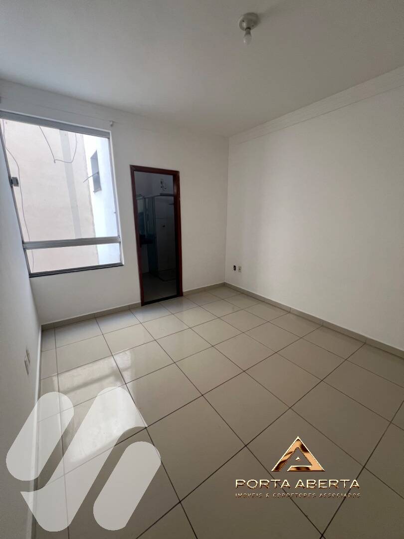 Apartamento à venda com 3 quartos, 85m² - Foto 4