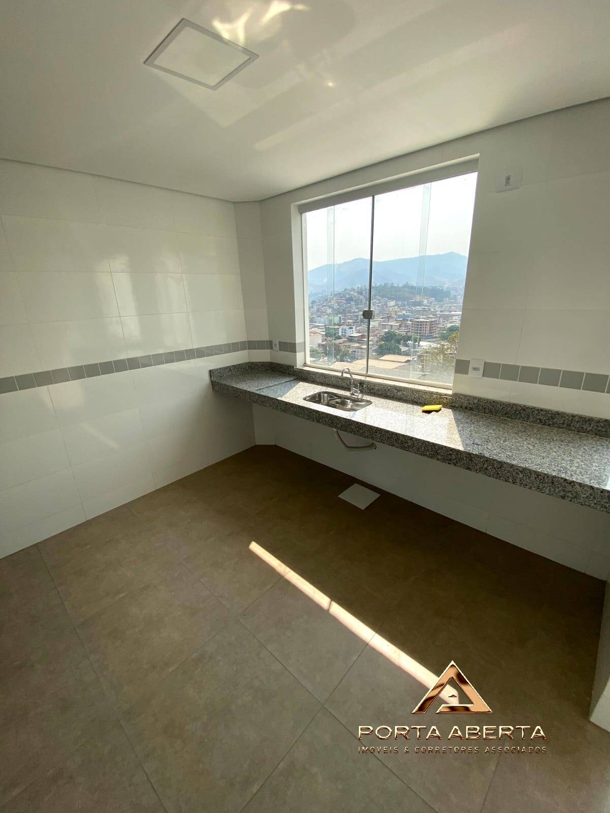 Apartamento à venda com 2 quartos, 80m² - Foto 5