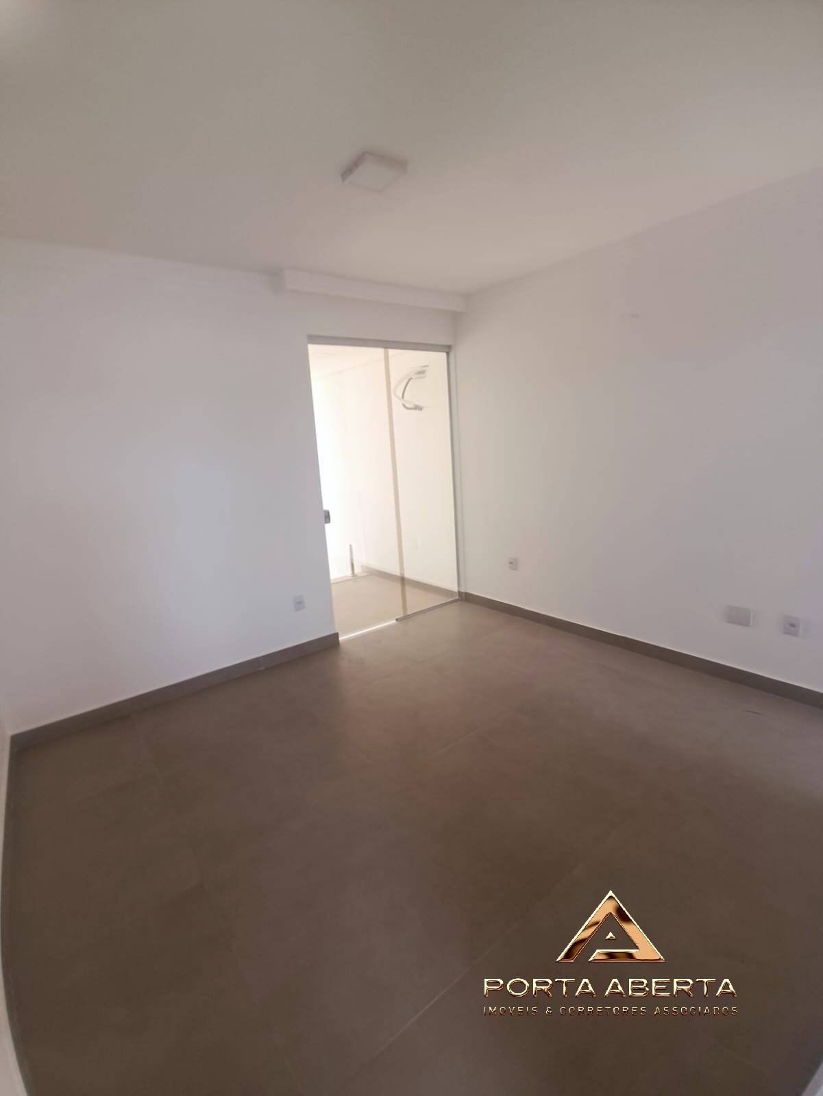 Casa à venda com 3 quartos, 115m² - Foto 6