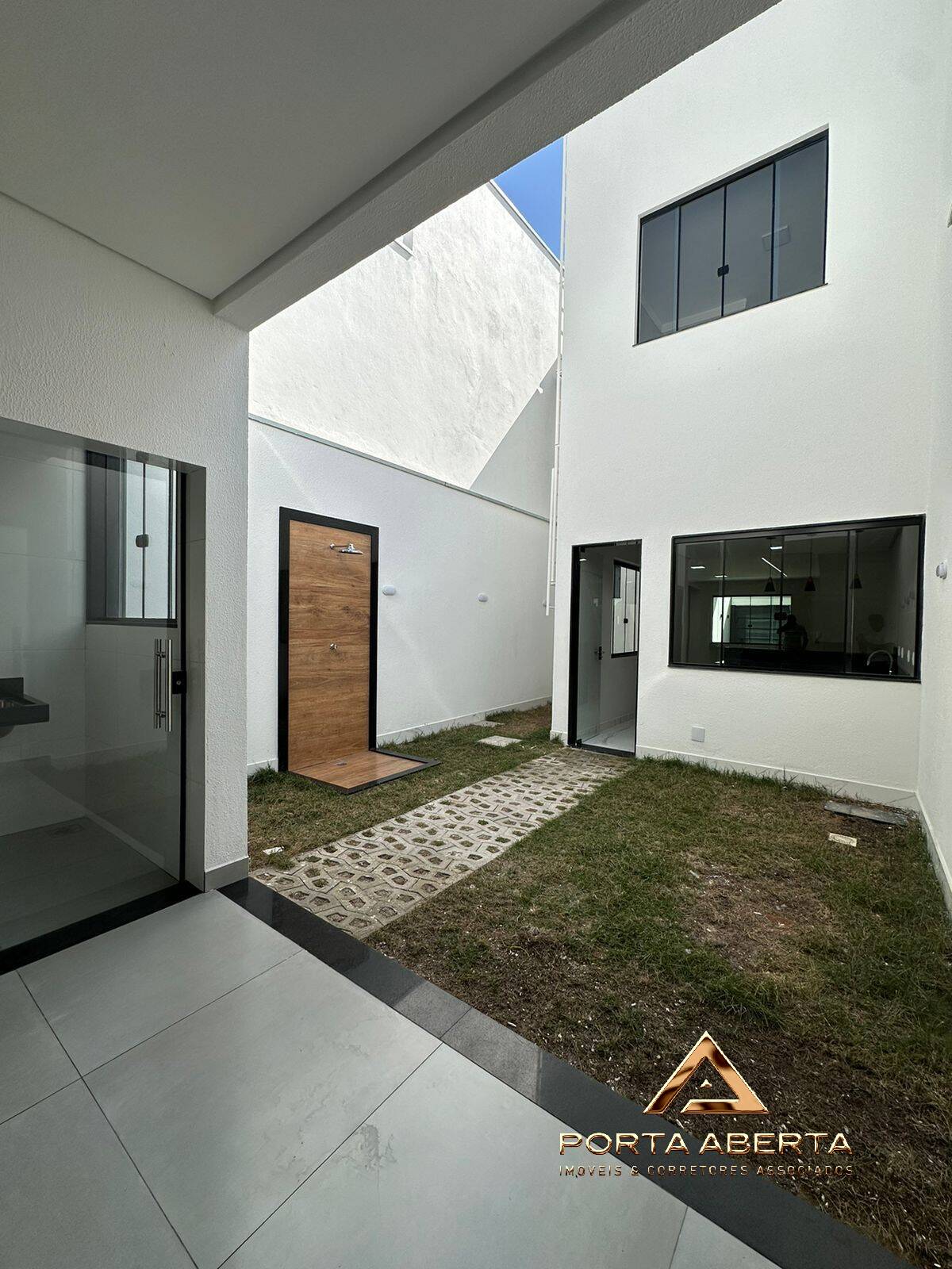 Casa à venda com 3 quartos, 160m² - Foto 7