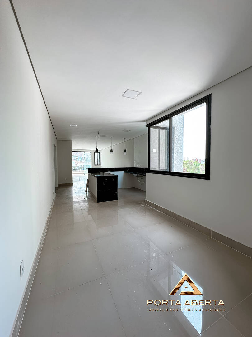 Apartamento à venda com 3 quartos, 142m² - Foto 1