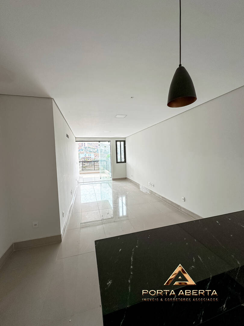 Apartamento à venda com 3 quartos, 142m² - Foto 5