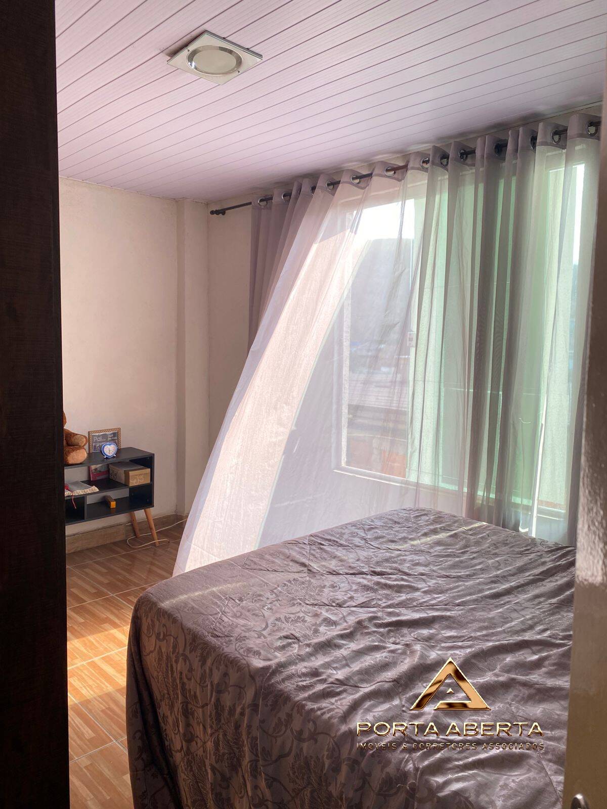 Casa à venda com 2 quartos, 100m² - Foto 6