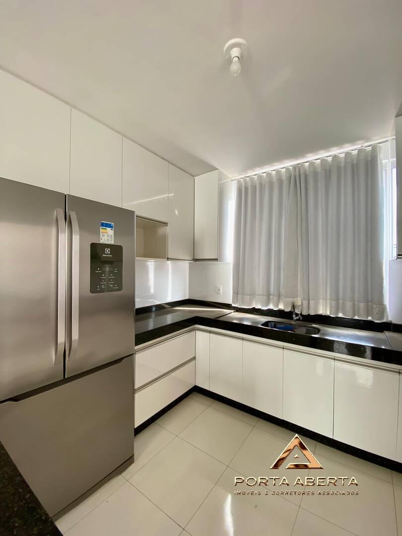 Apartamento à venda com 3 quartos, 110m² - Foto 11