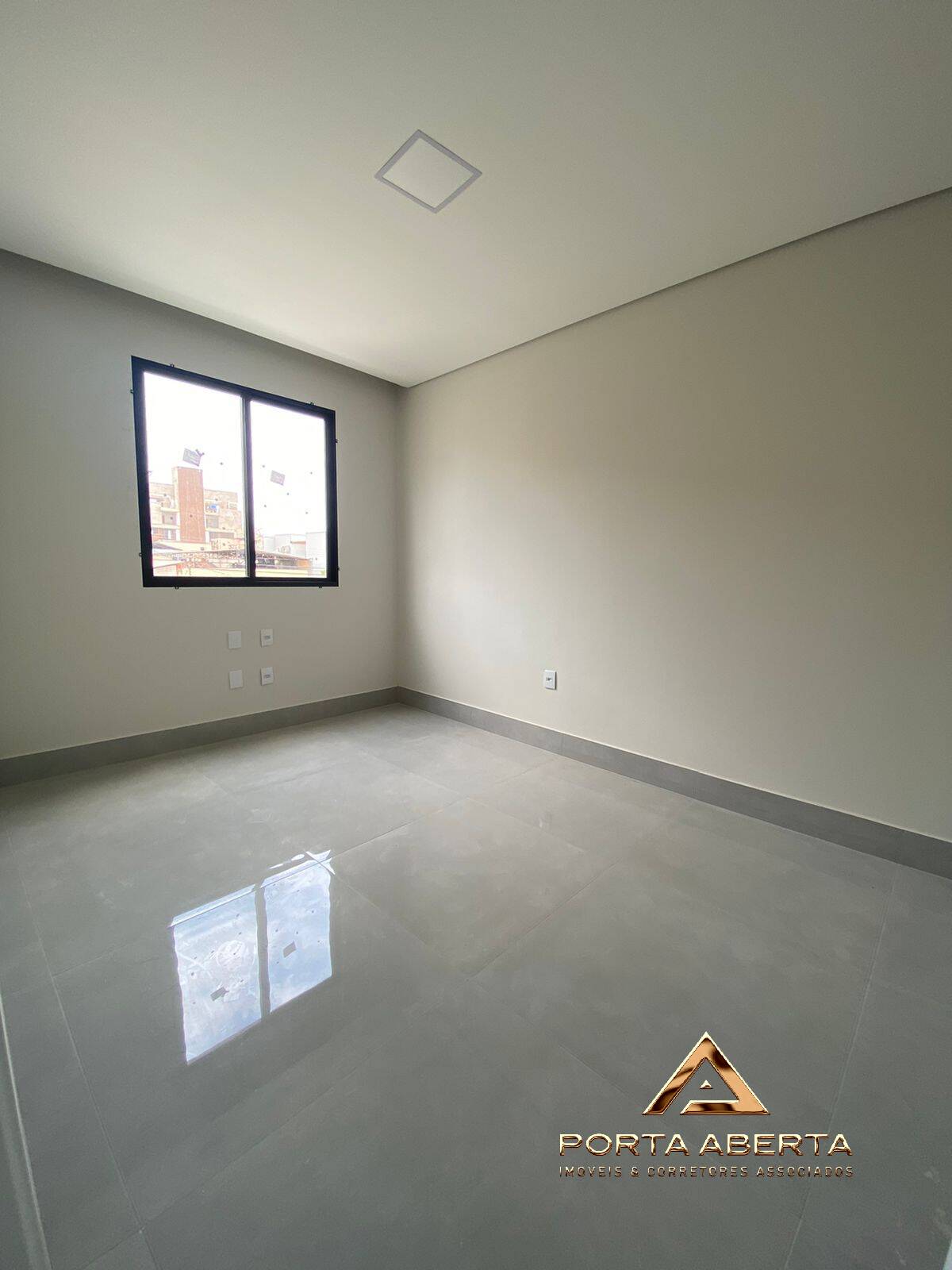 Apartamento à venda com 3 quartos, 105m² - Foto 12