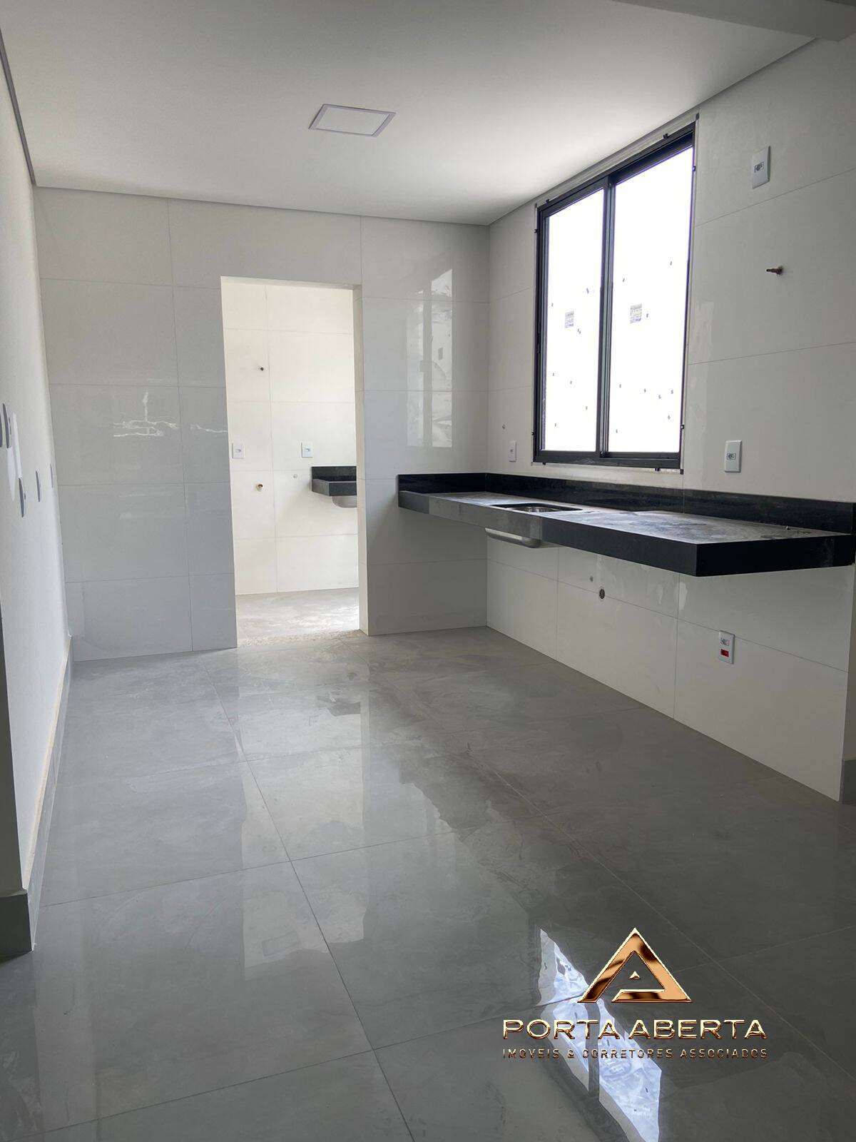 Apartamento à venda com 3 quartos, 105m² - Foto 7