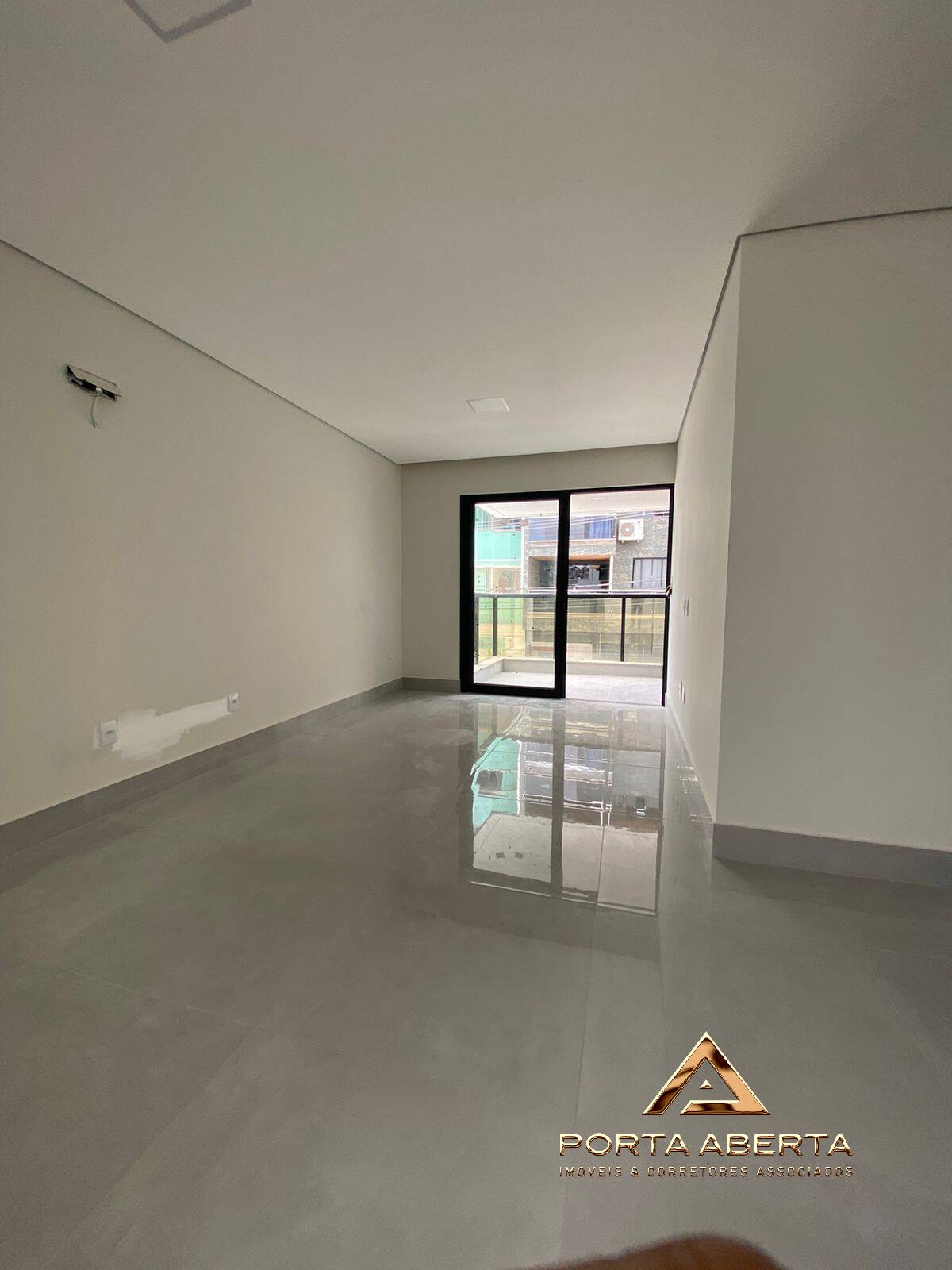 Apartamento à venda com 3 quartos, 105m² - Foto 5