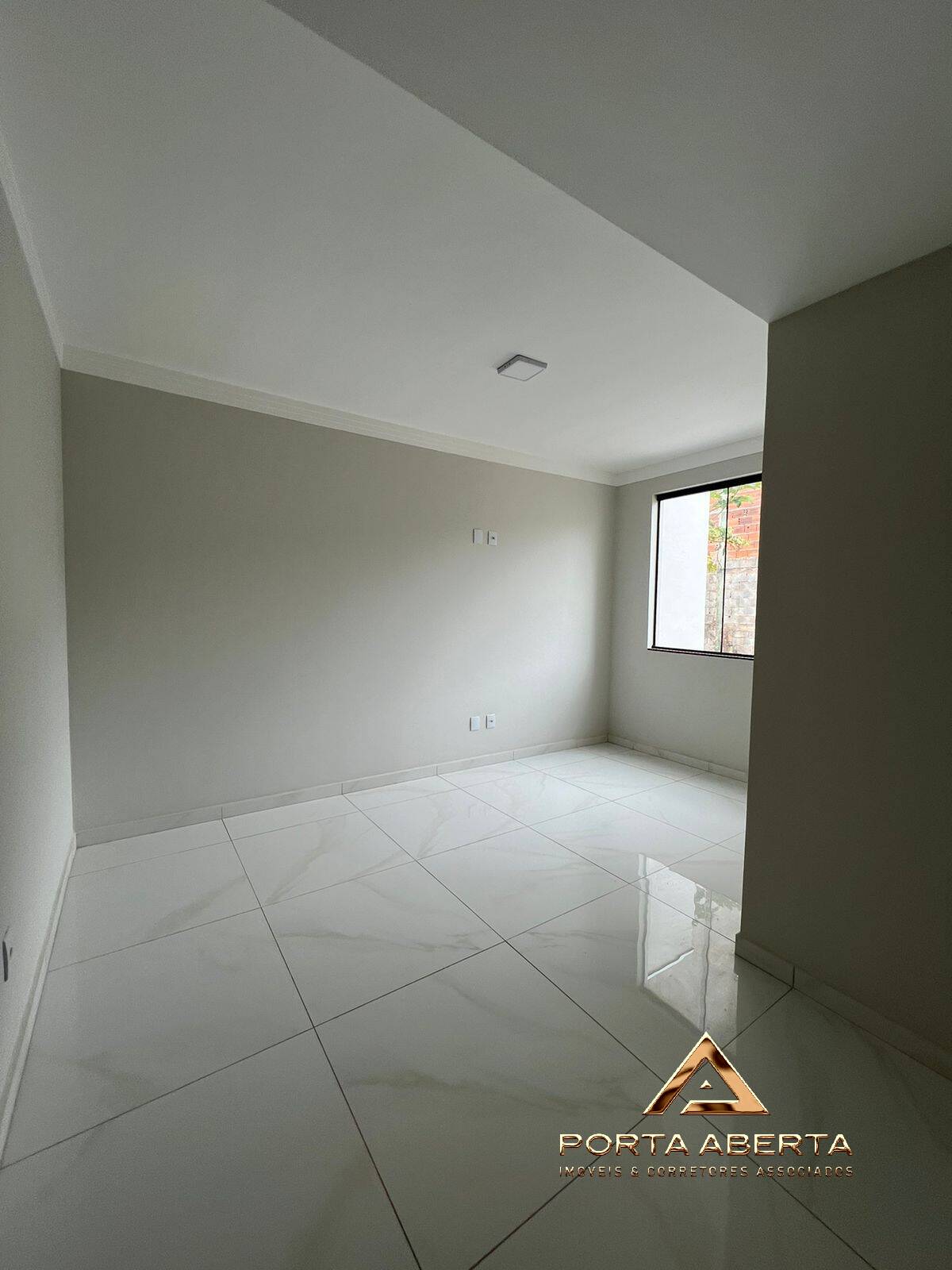 Casa à venda com 3 quartos, 120m² - Foto 11