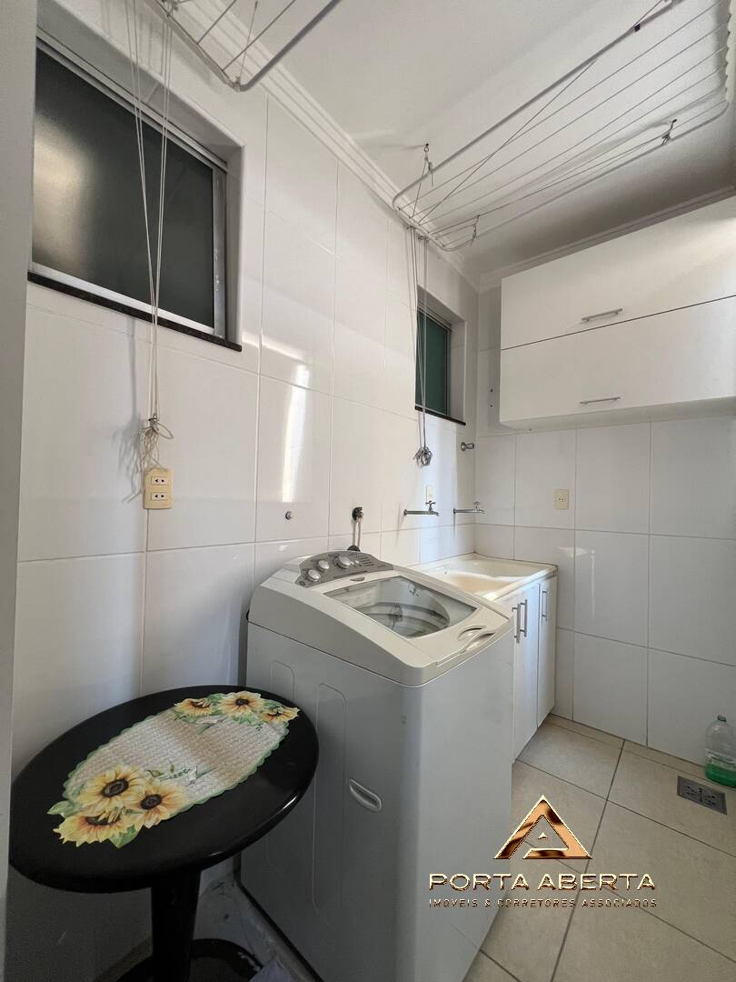 Apartamento à venda com 2 quartos, 70m² - Foto 5