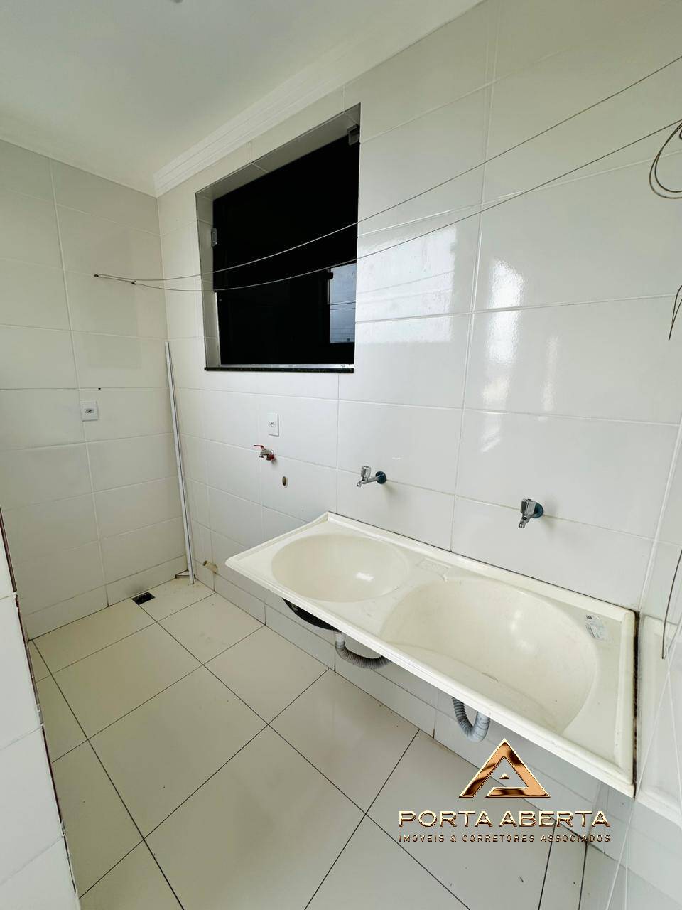 Apartamento à venda com 2 quartos, 65m² - Foto 8