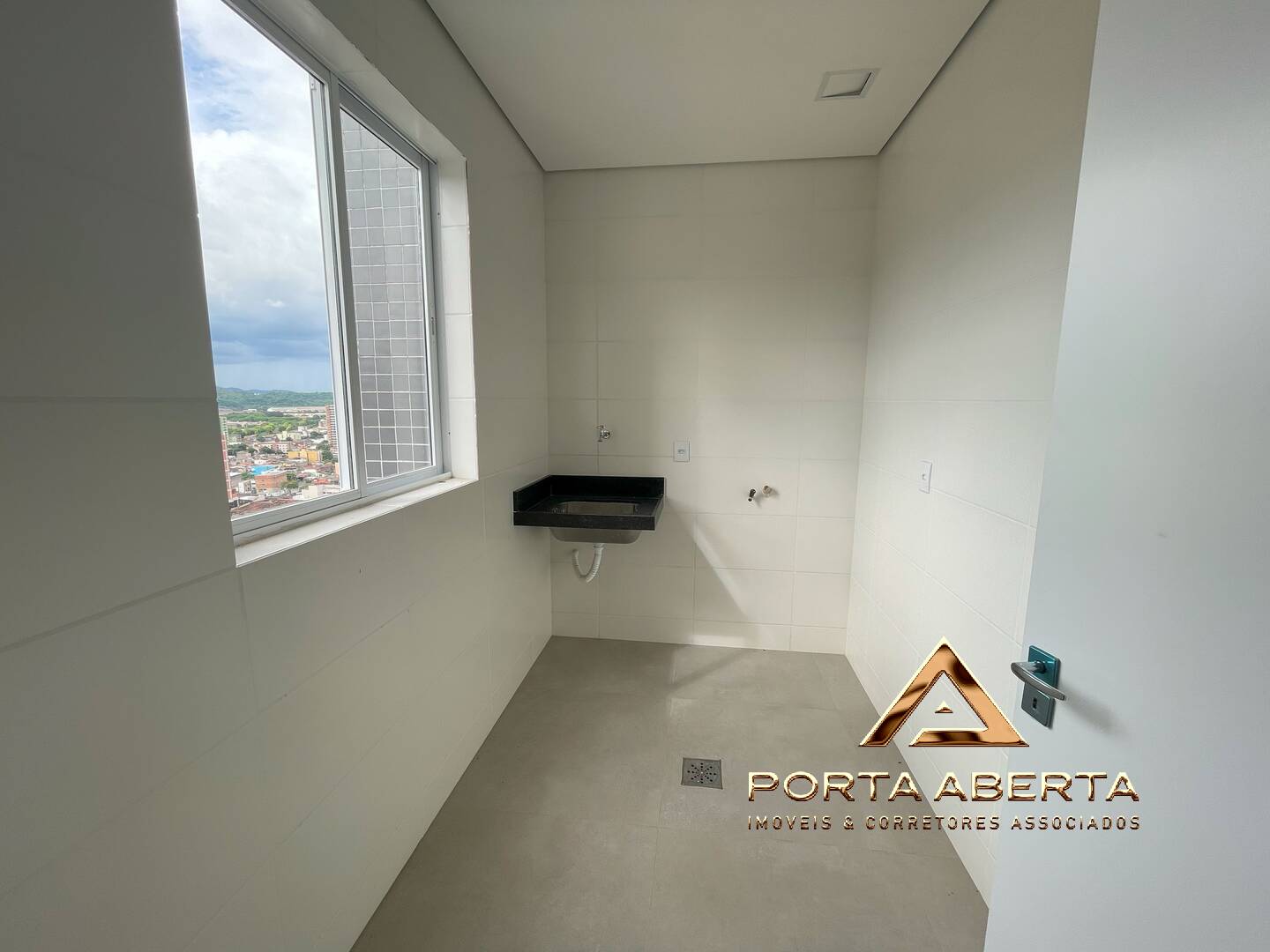 Apartamento à venda com 3 quartos, 174m² - Foto 5