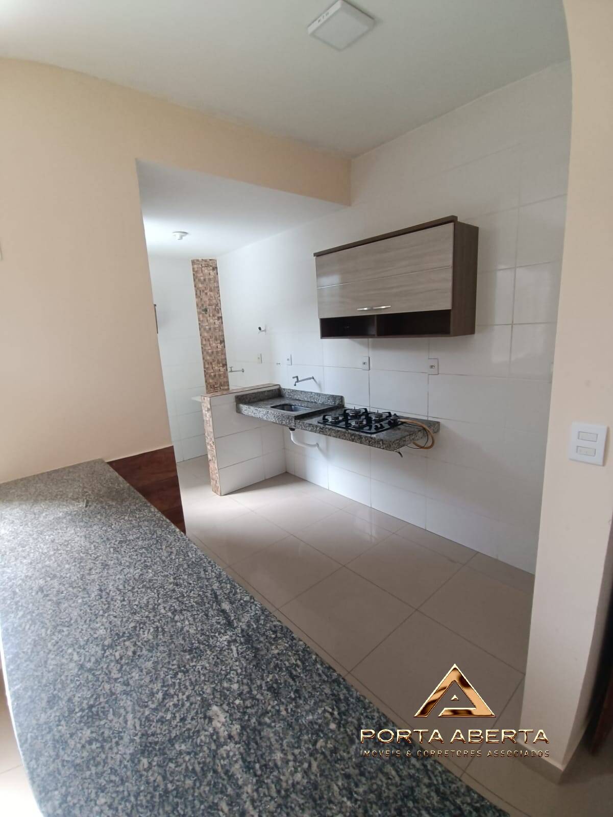 Apartamento à venda com 2 quartos, 69m² - Foto 4