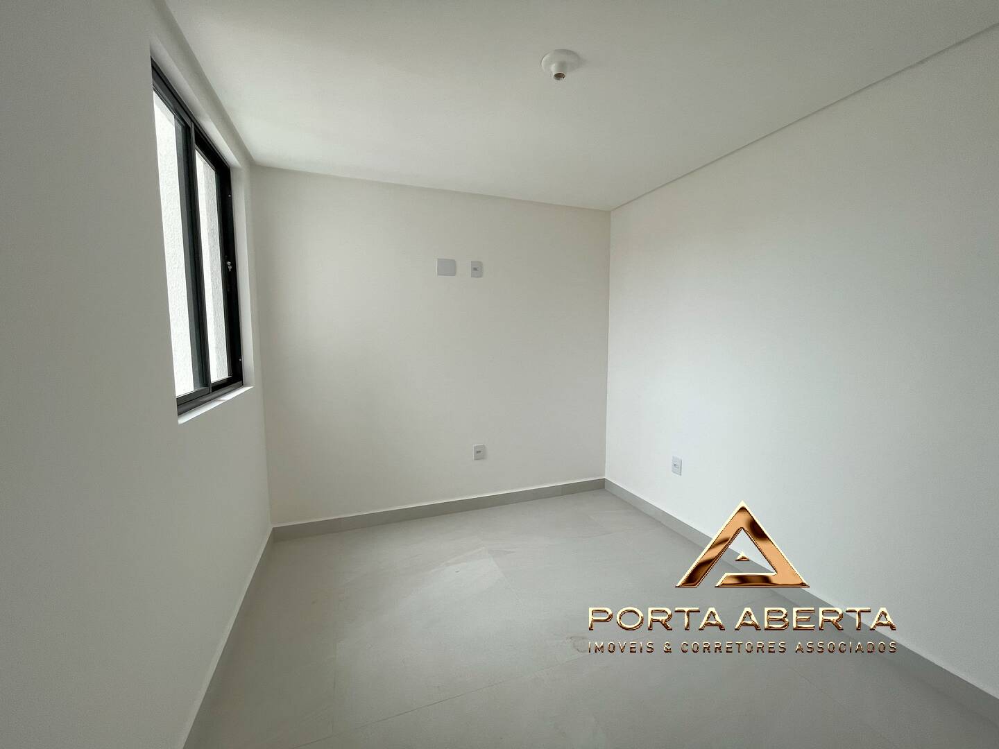 Apartamento à venda com 3 quartos, 84m² - Foto 10