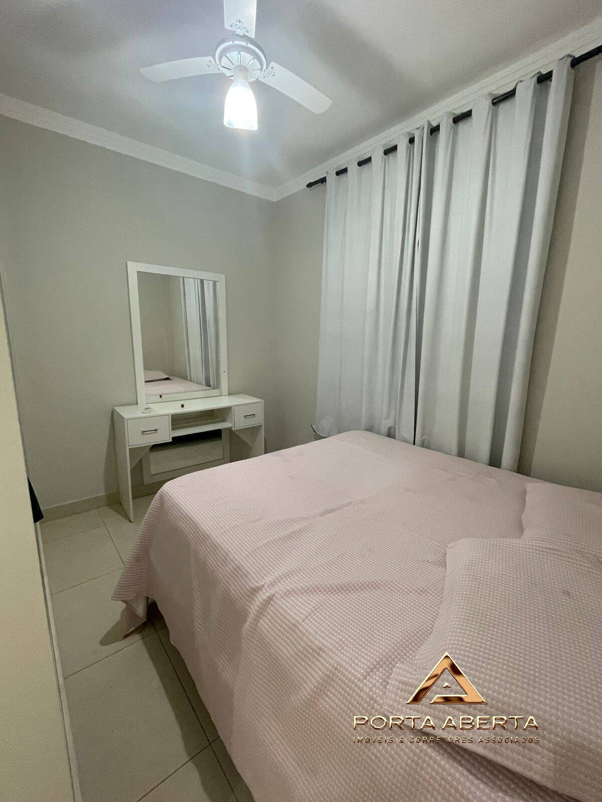 Apartamento à venda com 2 quartos, 70m² - Foto 15