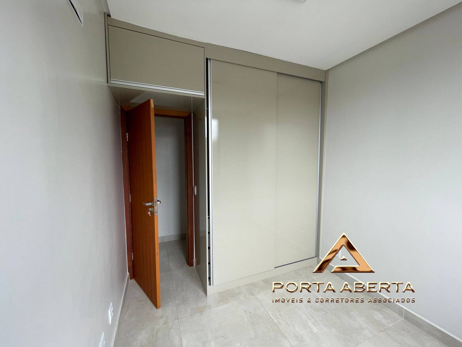 Apartamento à venda com 3 quartos, 100m² - Foto 15