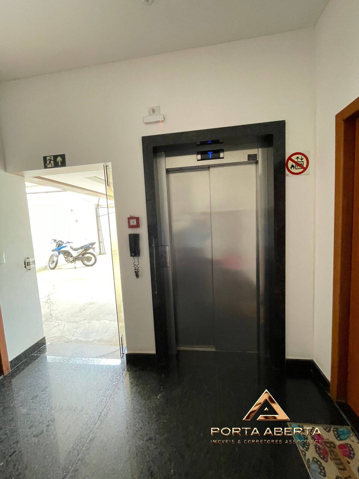 Apartamento à venda com 3 quartos, 100m² - Foto 23