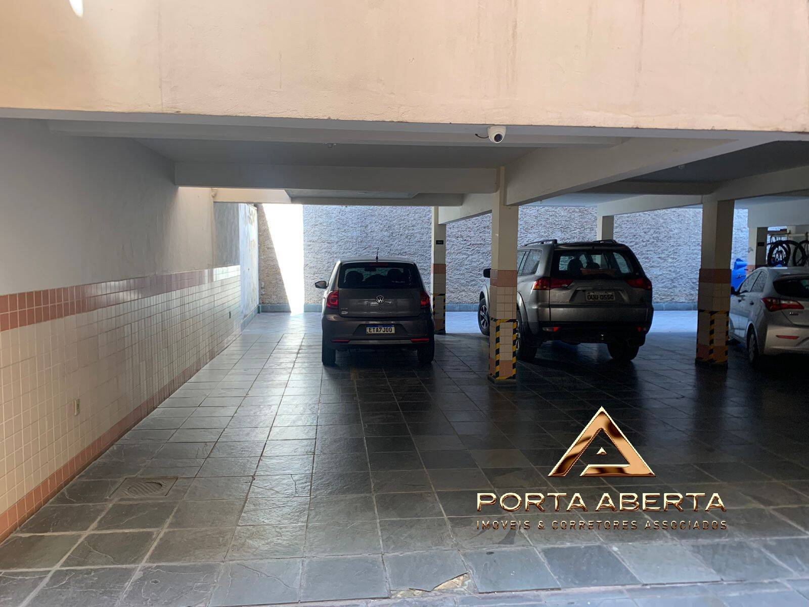 Apartamento à venda com 2 quartos, 70m² - Foto 8