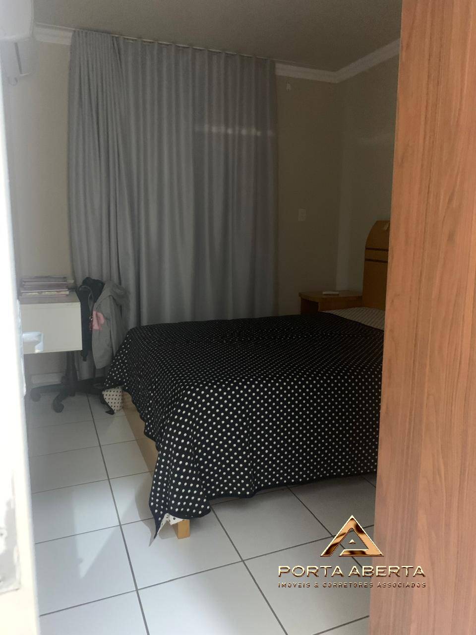 Apartamento à venda com 5 quartos, 260m² - Foto 17