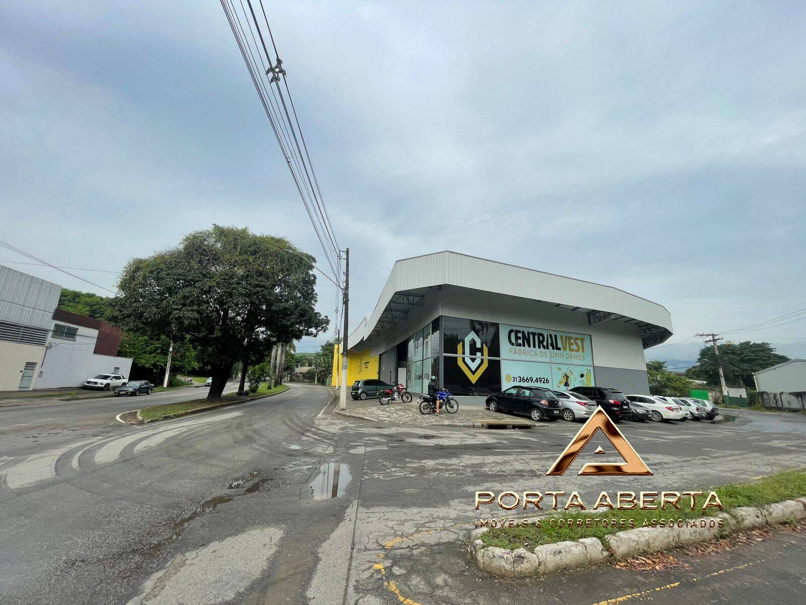 Depósito-Galpão-Armazém para alugar, 700m² - Foto 2