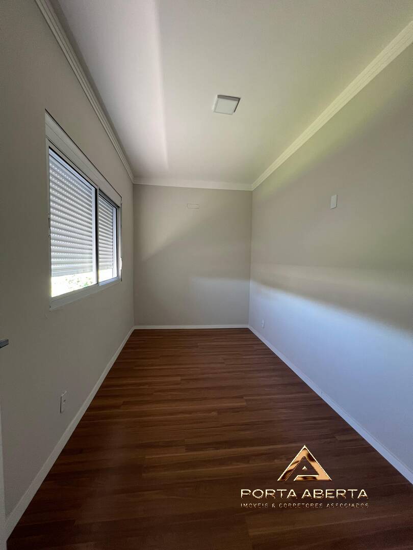 Casa à venda com 3 quartos, 206m² - Foto 17