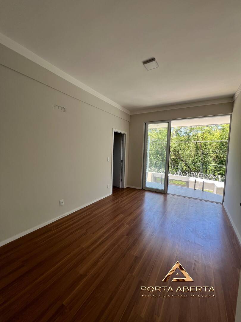 Casa à venda com 3 quartos, 206m² - Foto 22