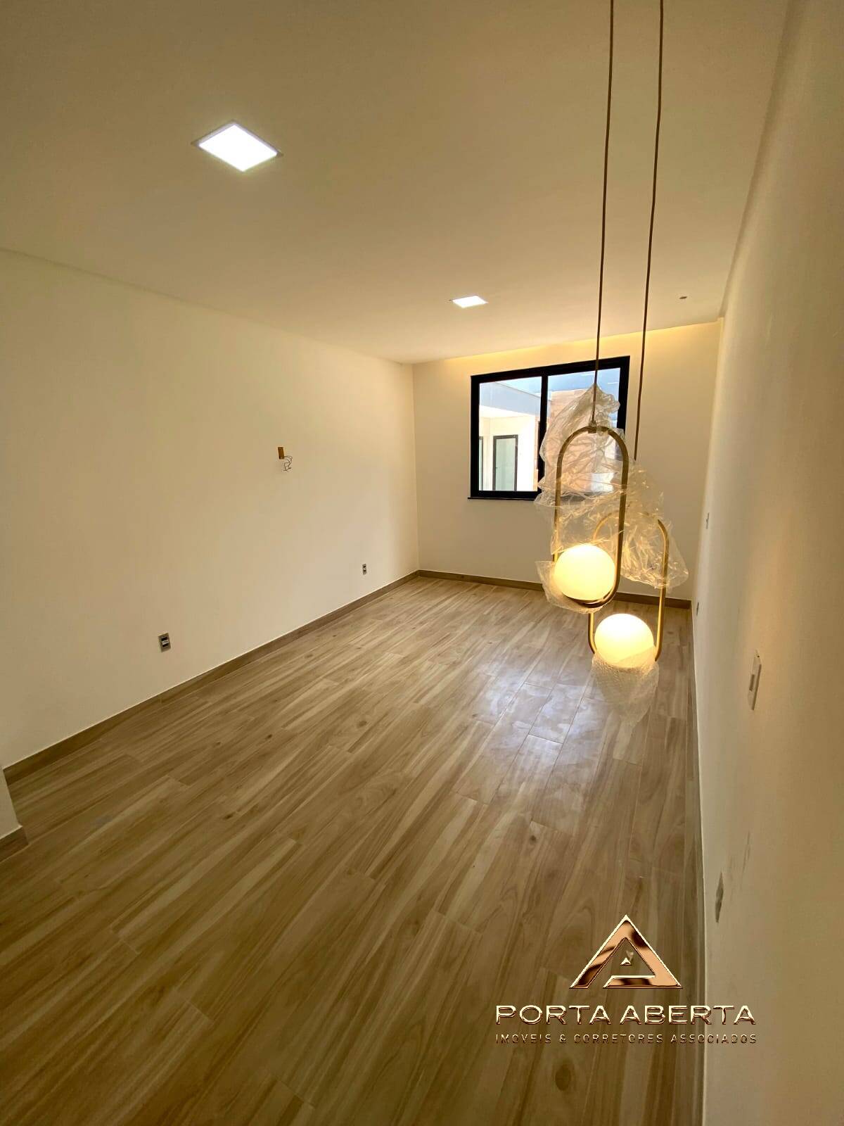 Casa à venda com 3 quartos, 300m² - Foto 9