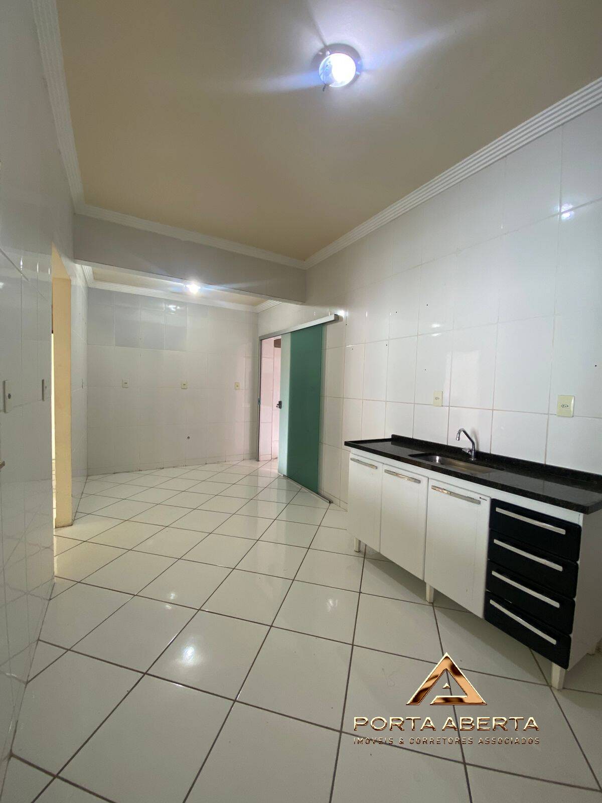 Apartamento à venda com 3 quartos, 105m² - Foto 12