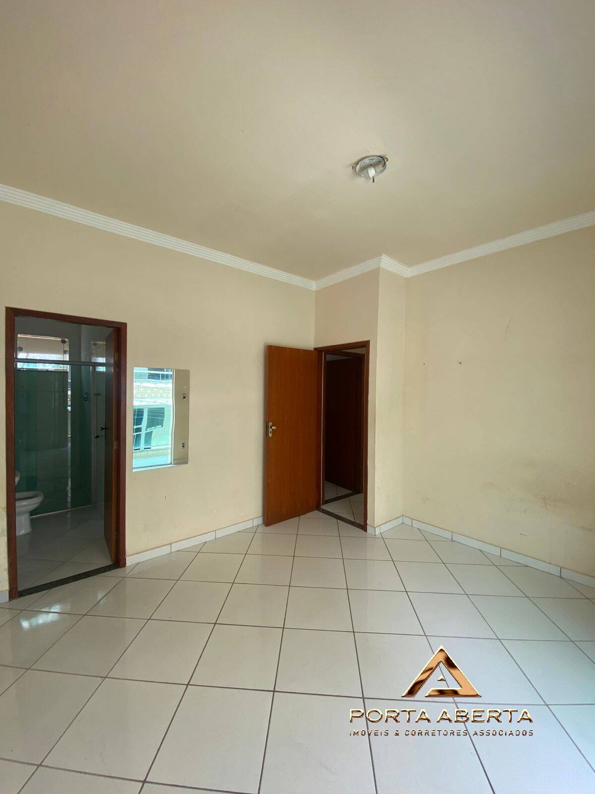 Apartamento à venda com 3 quartos, 105m² - Foto 3