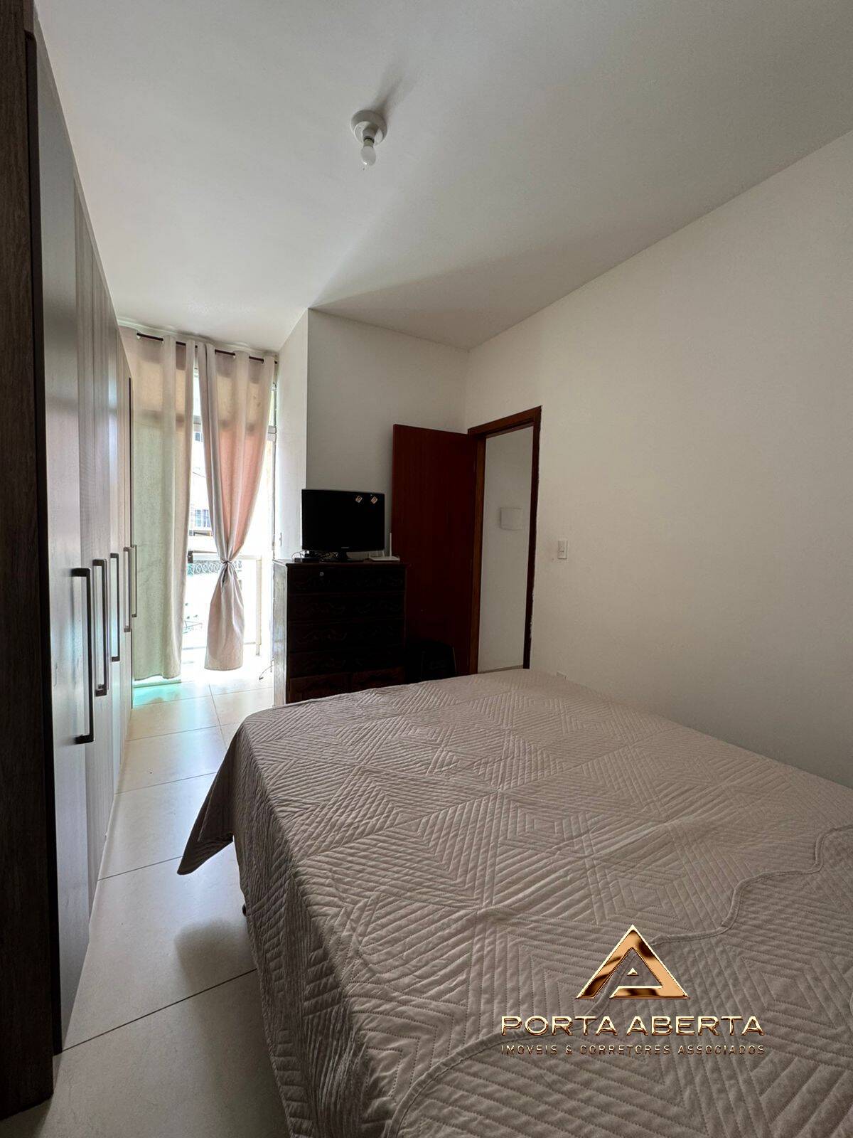 Apartamento à venda com 3 quartos, 90m² - Foto 7