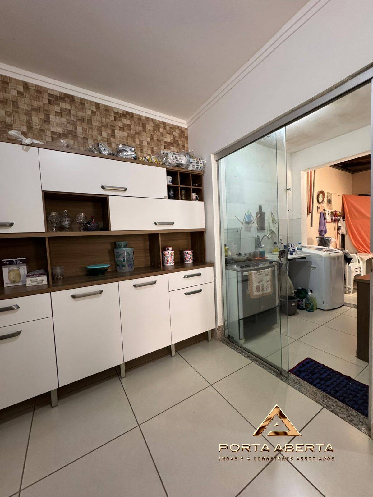 Apartamento à venda com 3 quartos, 90m² - Foto 4