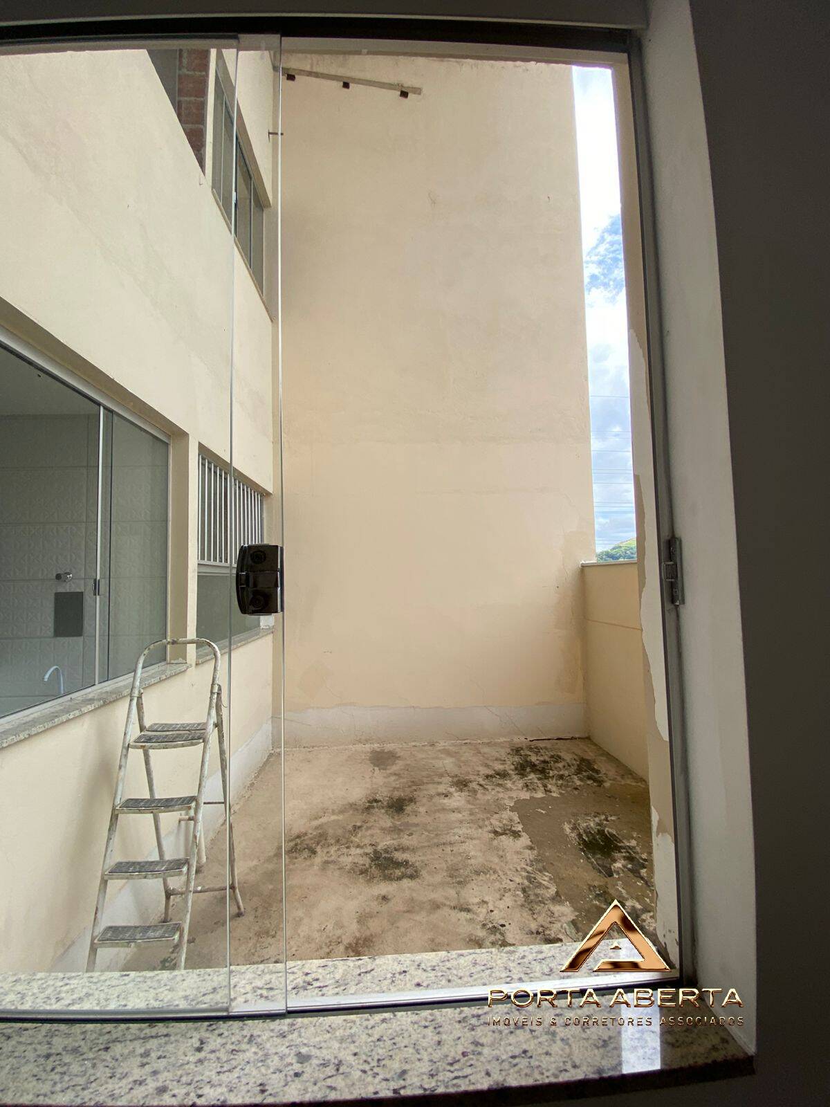 Apartamento à venda com 3 quartos, 95m² - Foto 13