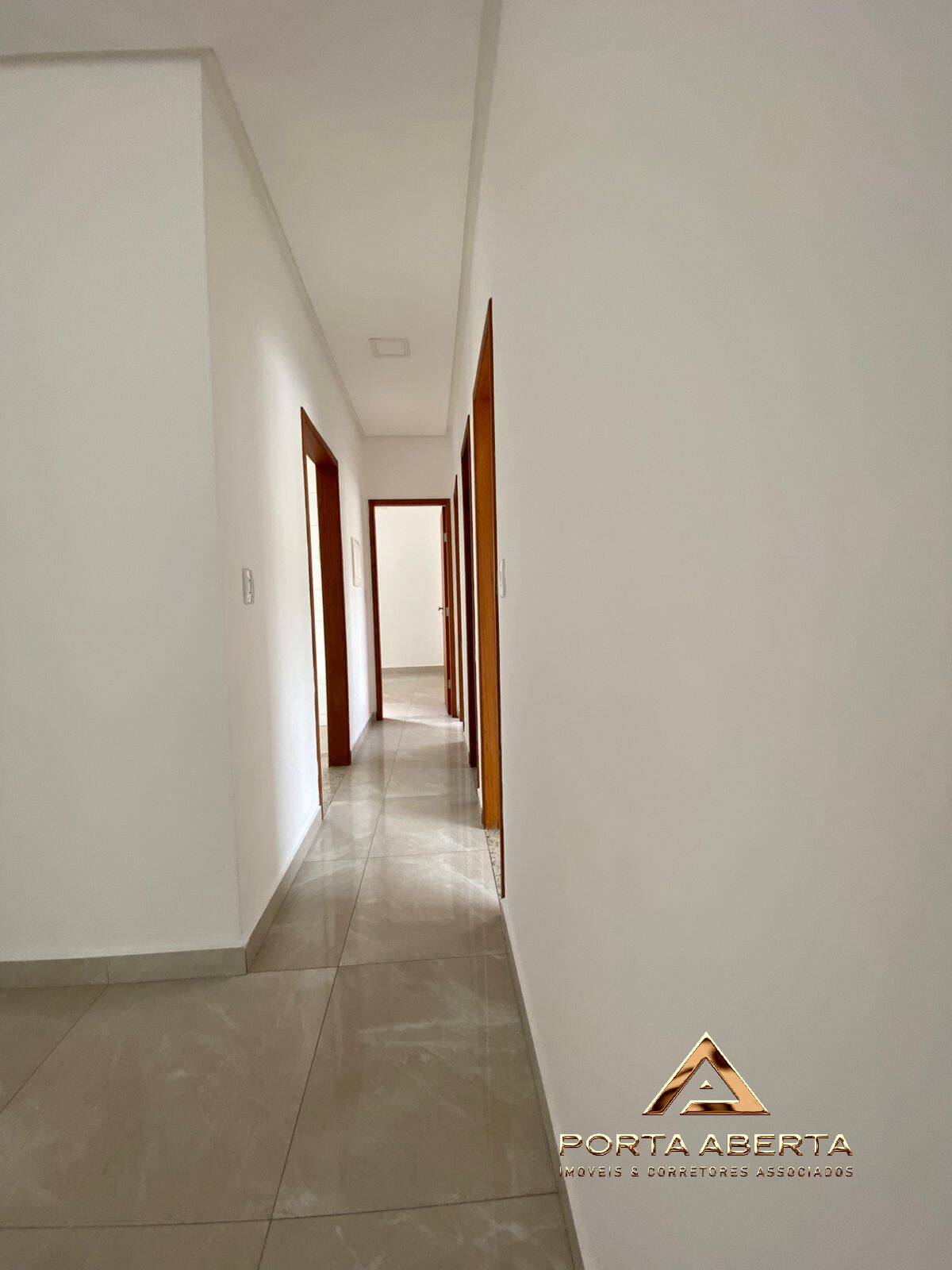 Apartamento à venda com 3 quartos, 95m² - Foto 4