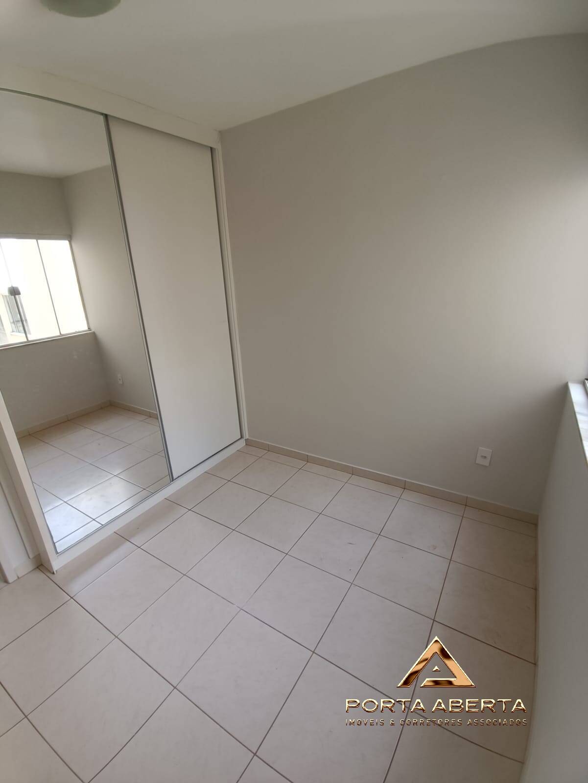 Apartamento à venda com 2 quartos, 65m² - Foto 5