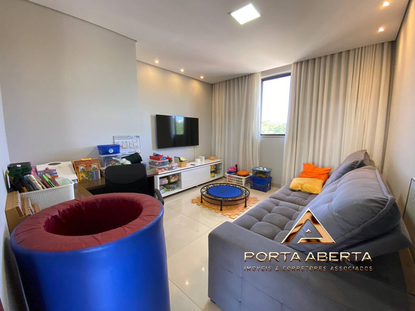 Apartamento à venda com 4 quartos, 222m² - Foto 18