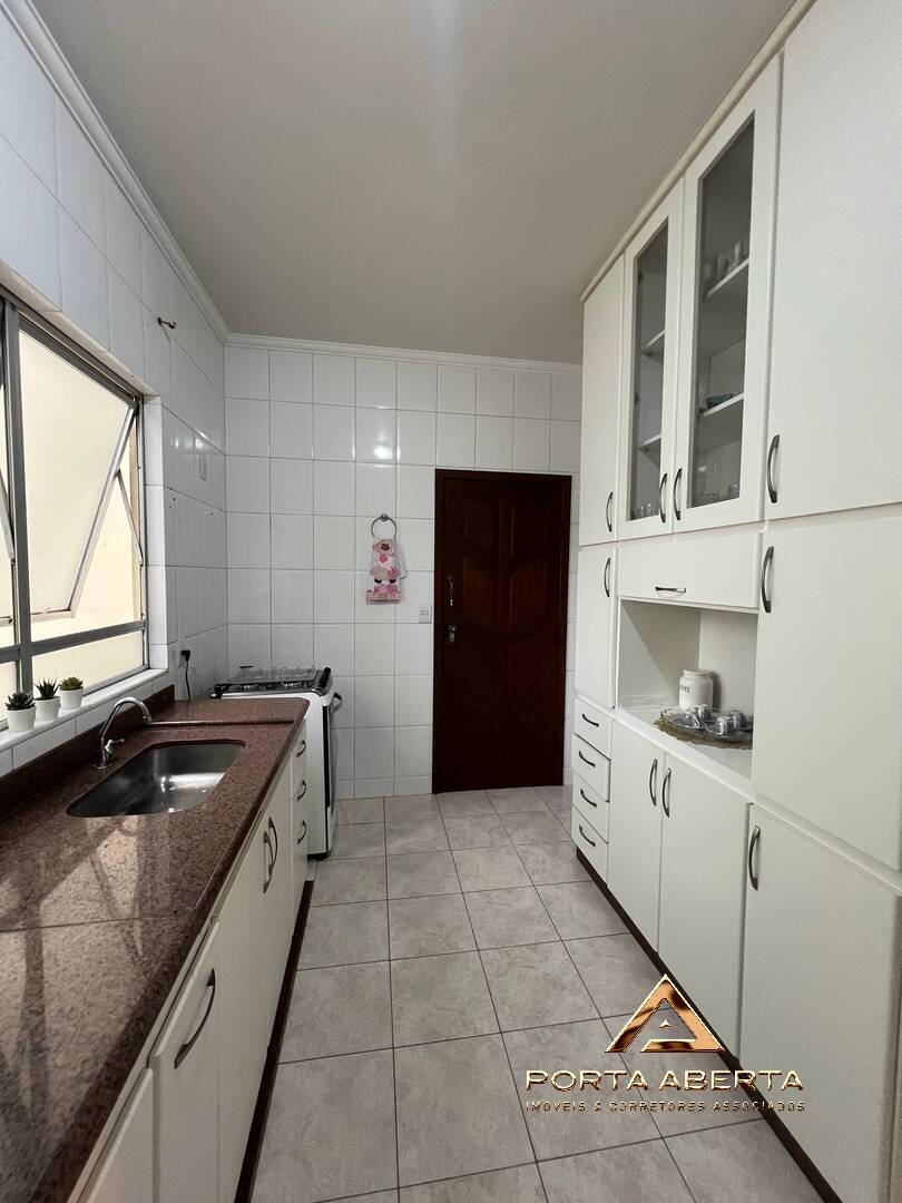 Apartamento à venda com 3 quartos, 113m² - Foto 7