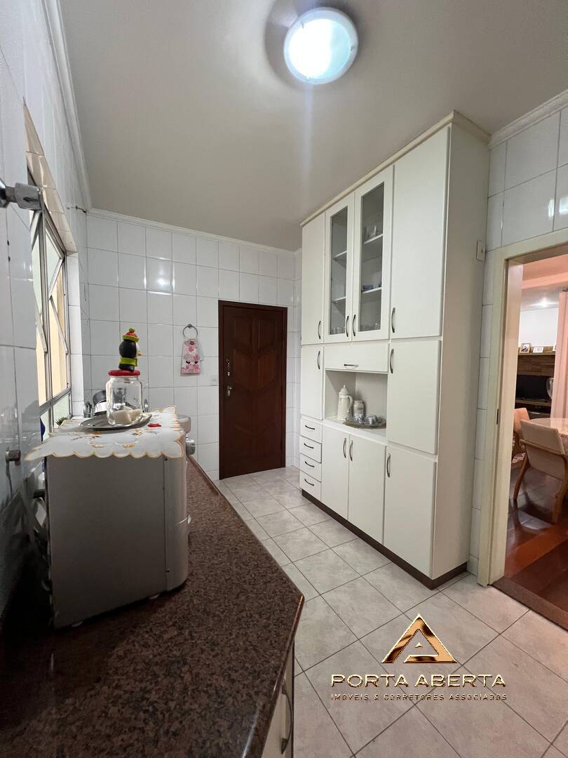 Apartamento à venda com 3 quartos, 113m² - Foto 5