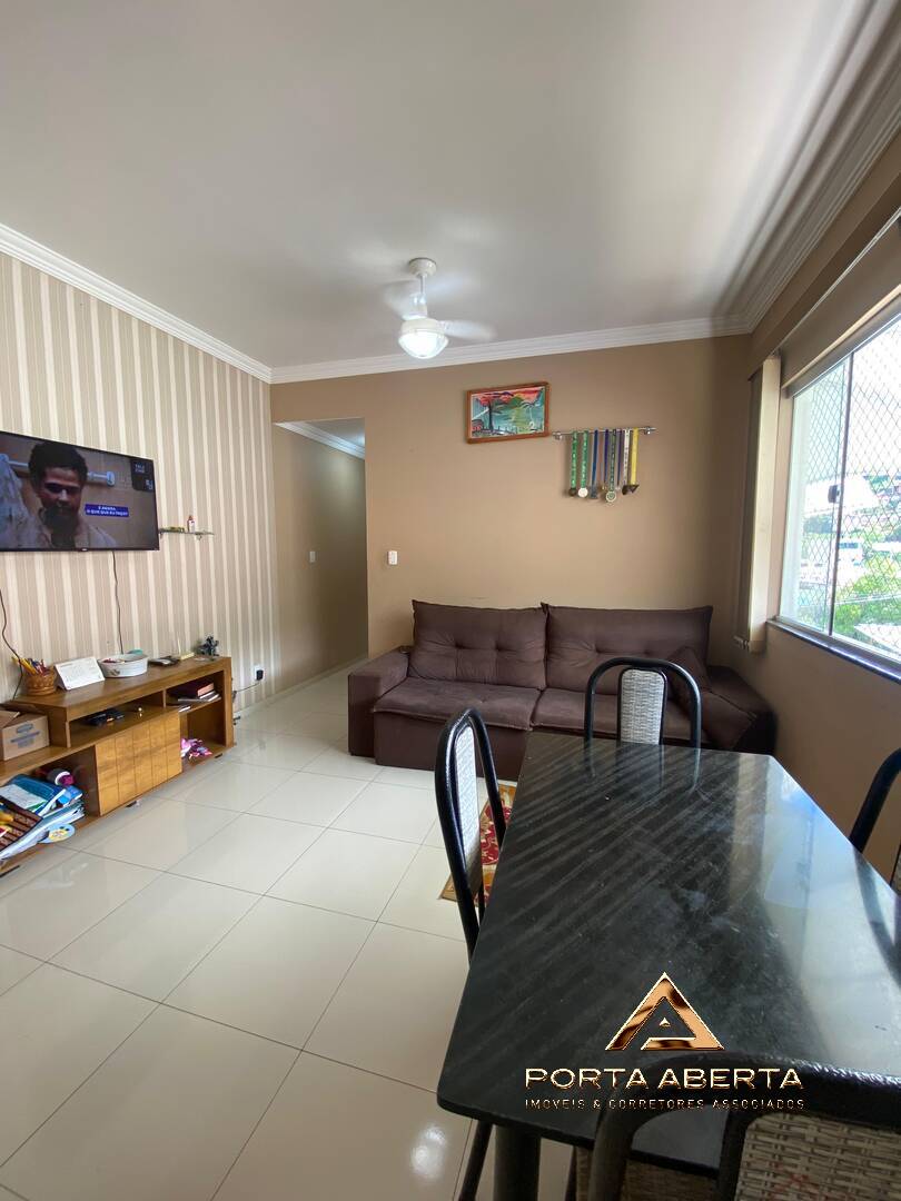 Apartamento à venda com 2 quartos, 60m² - Foto 3