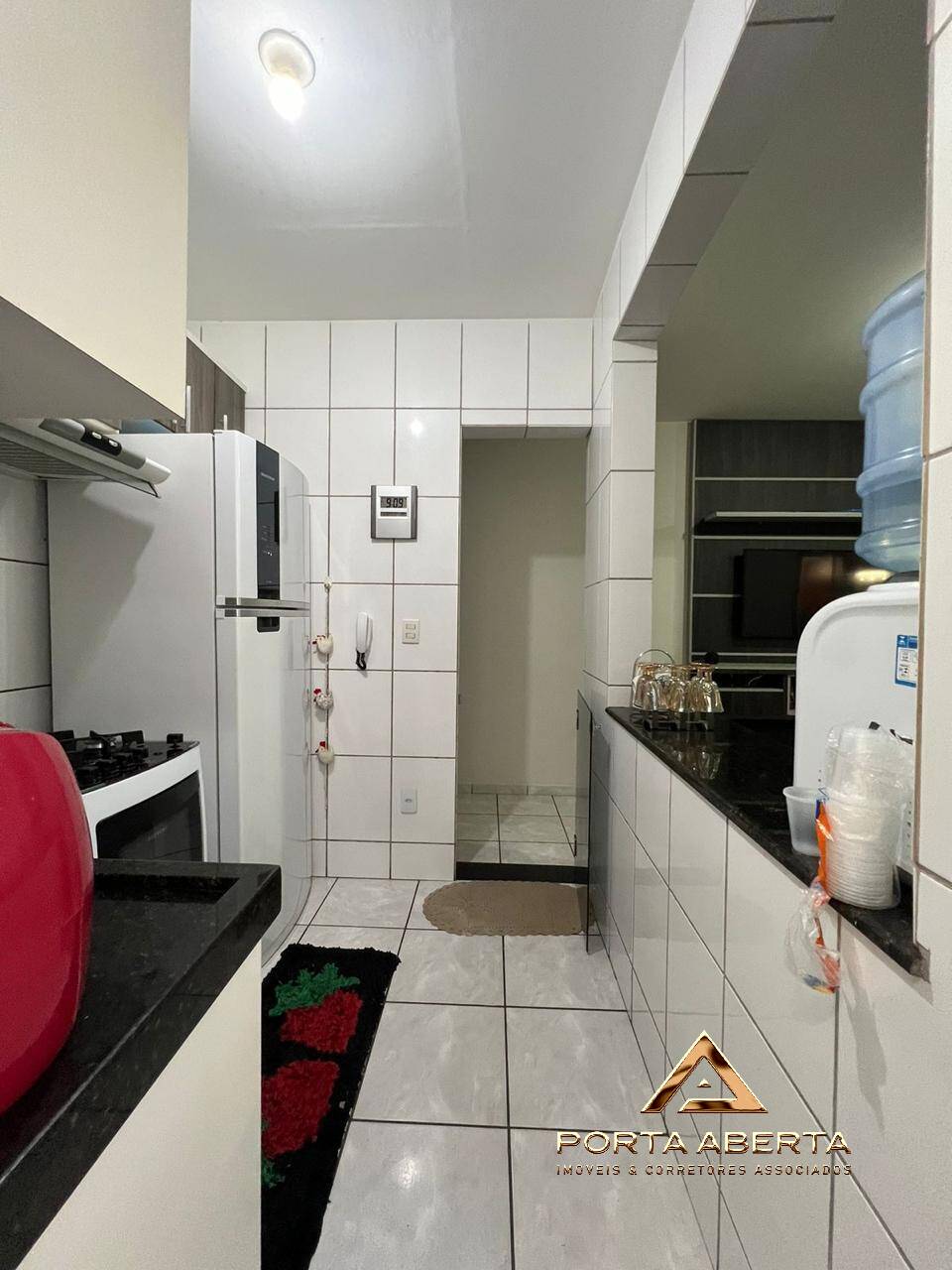 Apartamento à venda com 2 quartos, 60m² - Foto 4